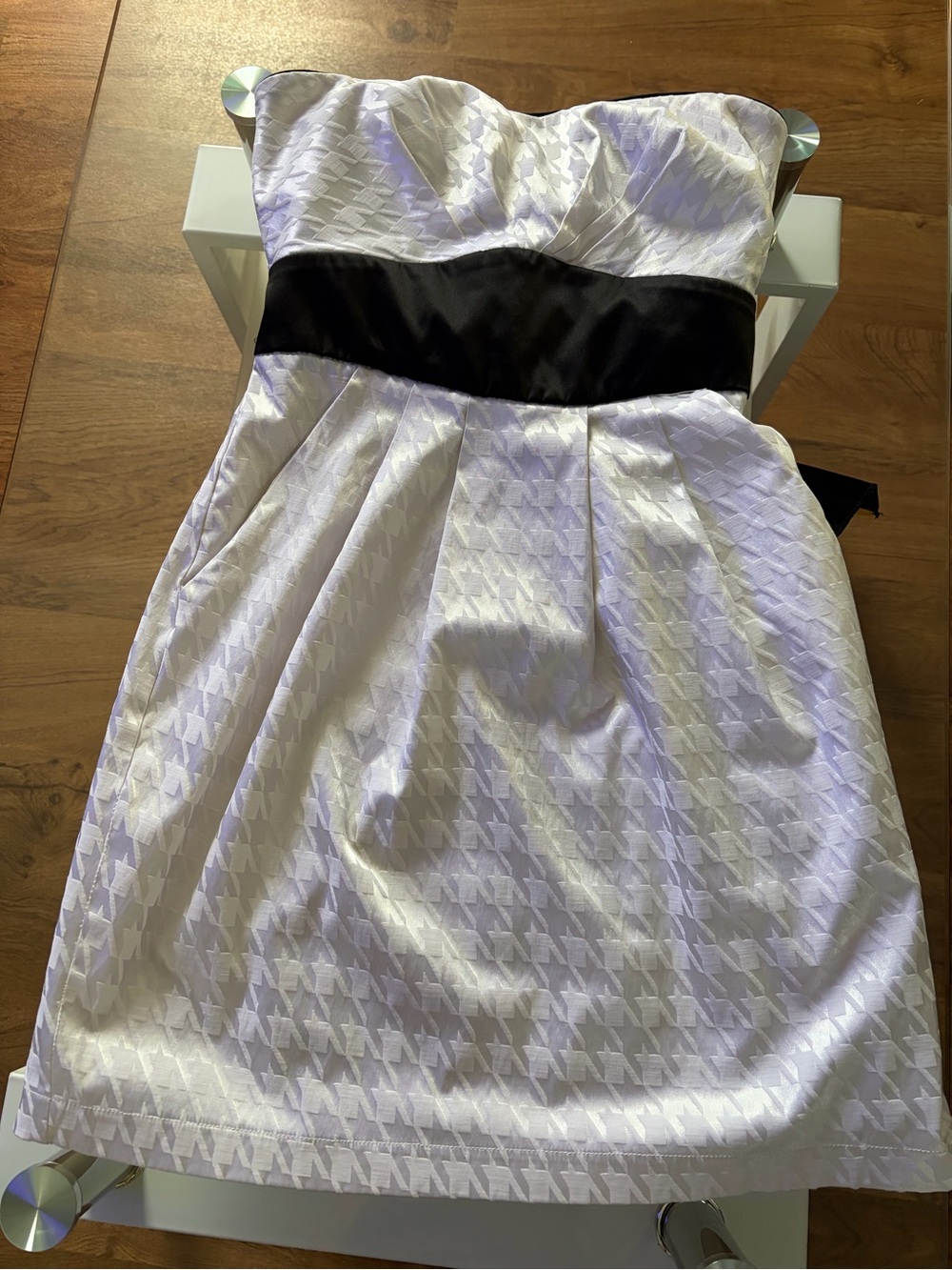 Strapless White Dress with Black Waistband and Pockets